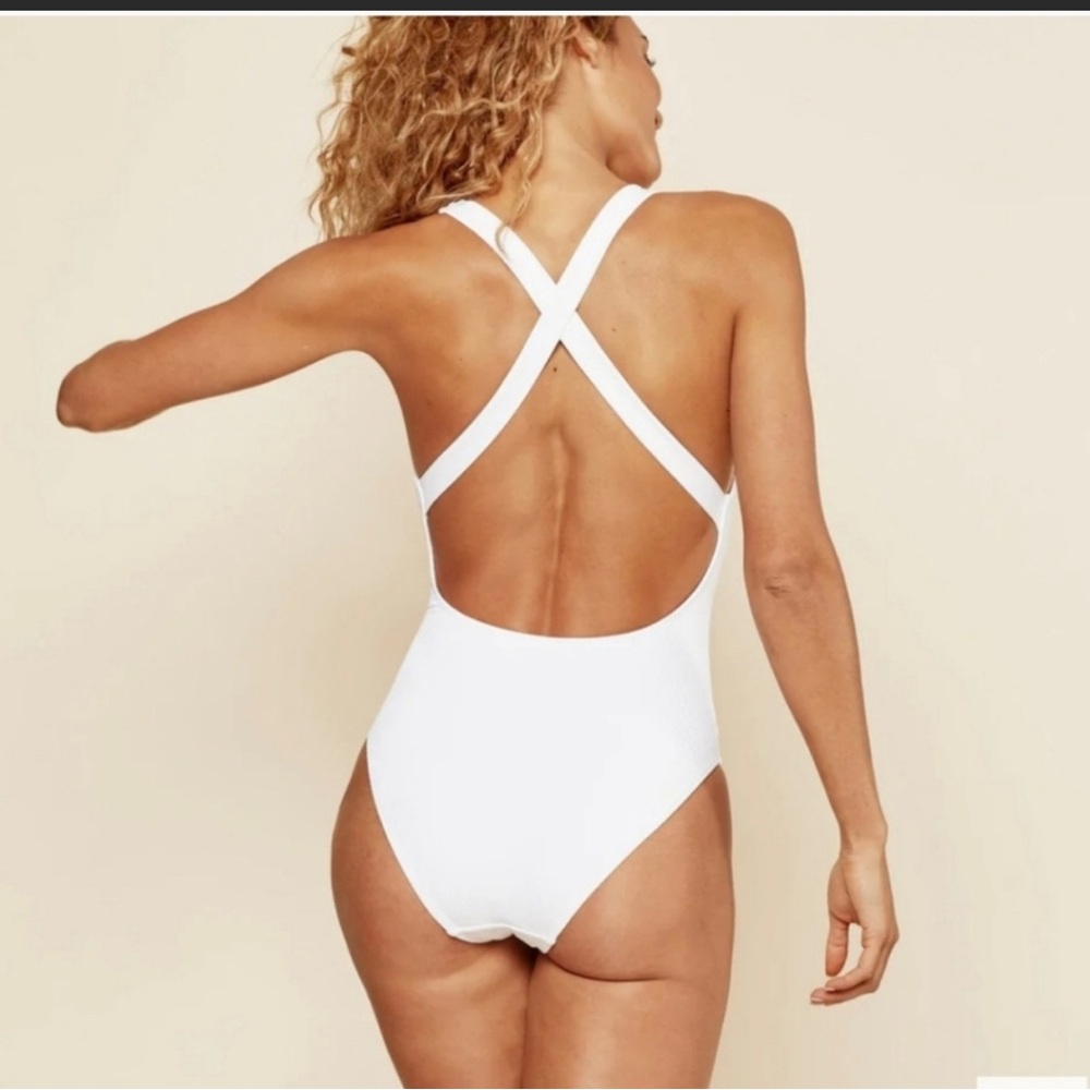 Andie Classic White One Piece Swimsuit - Picture 3 of 11